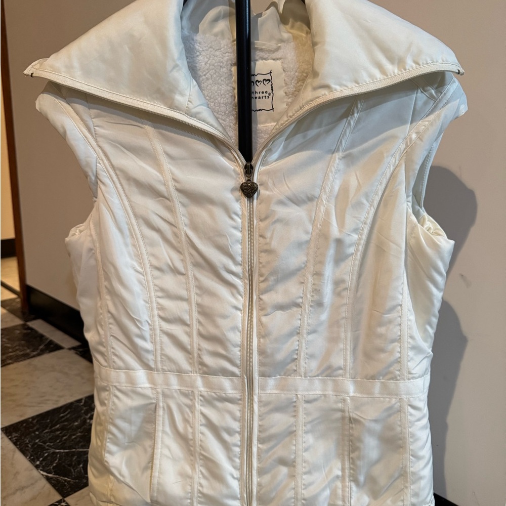 Three Hearts Cream Puffer Vest Sherpa Lined Zip Front Winter Chic Apres Ski